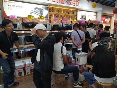 复合型厨房电器引领消费新潮流 格兰仕微蒸烤一体机预购火热，折射家用电器销售新风向
